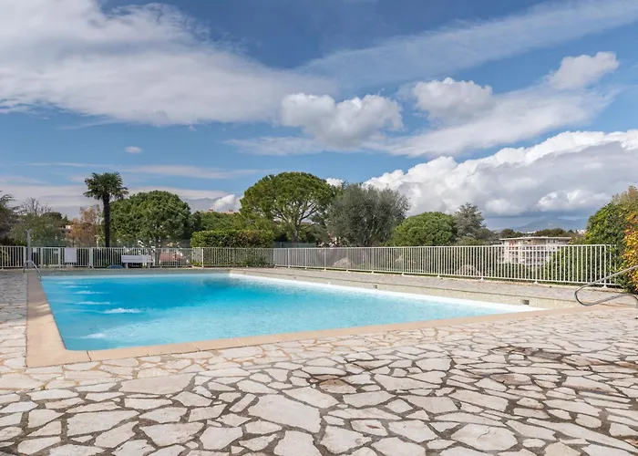 דירה Le Soleil D'or , Piscine Et Tennis אנטיב